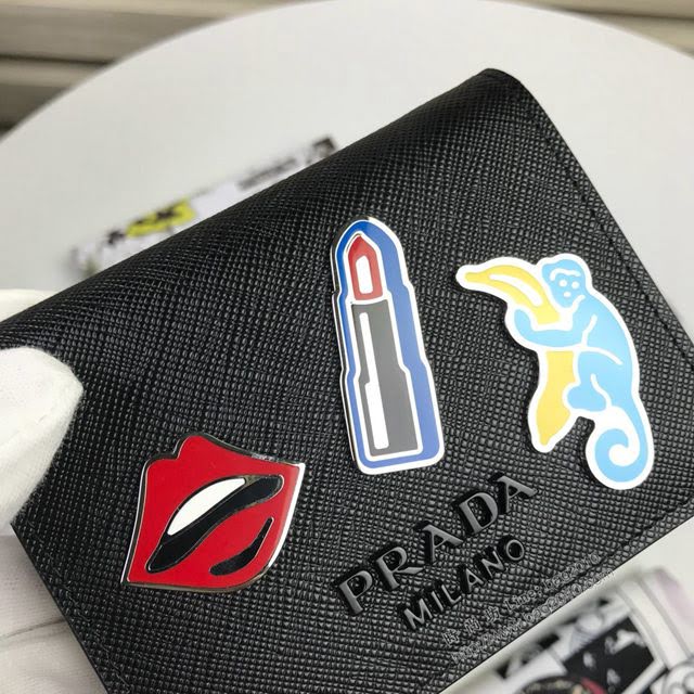 prada錢包 普拉達專櫃最新爆款 1MV204 Prada2019最新款女士短錢夾  pyd2065